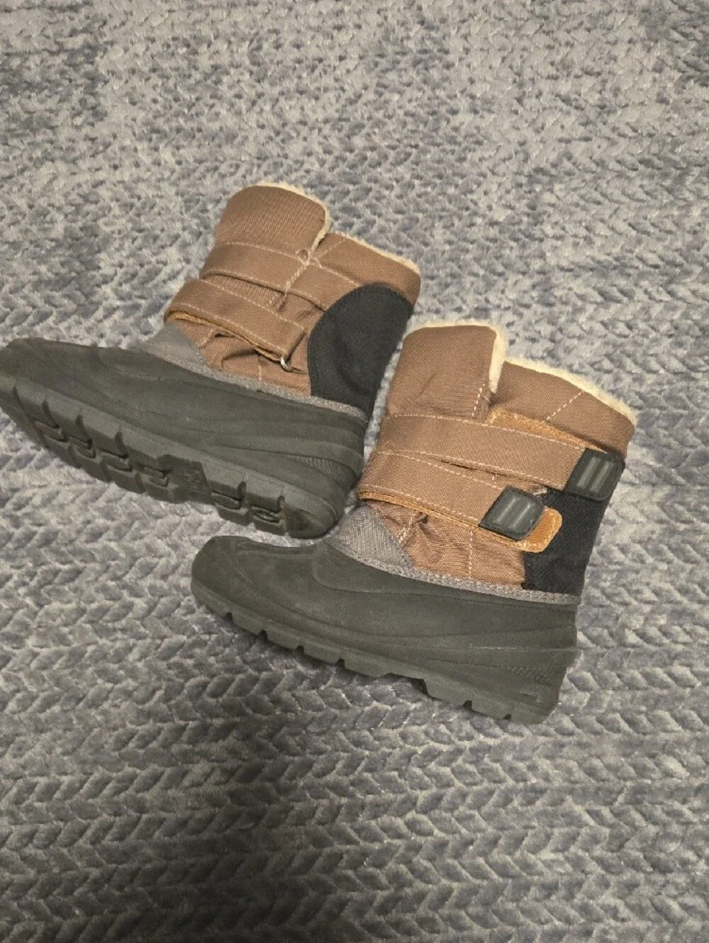 Thermolite Kids Winter Snow Boots Size 11 Brown Faux Fur Lined Hook & Loop